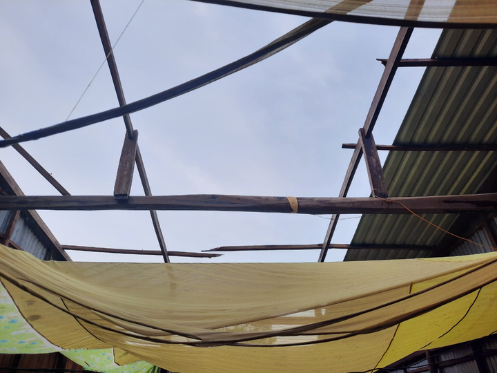 Lốc xoáy khiến 37 căn nhà ở Kiên Giang bị sập và tốc mái - 5