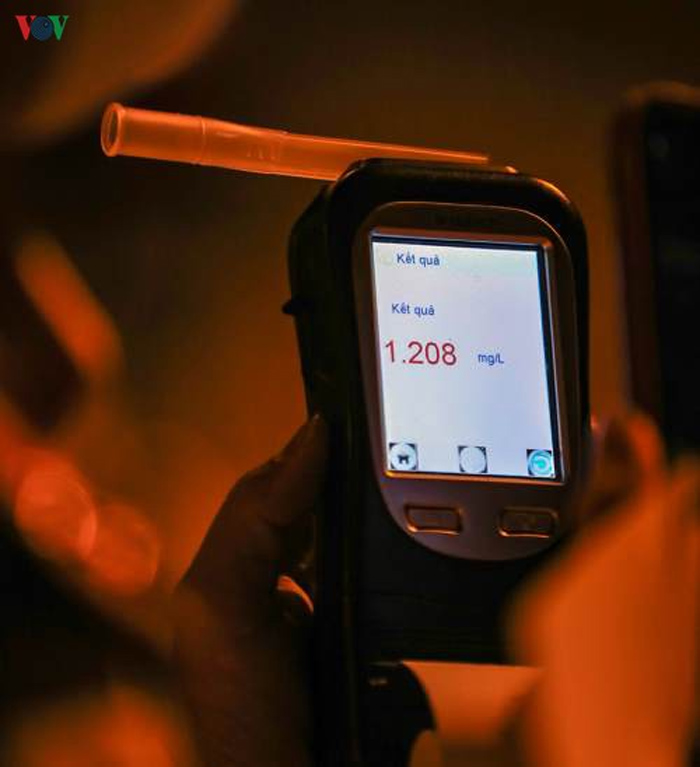 Ảnh: Công an trắng đêm truy quét 'quái xế' tại Đà Nẵng - 11