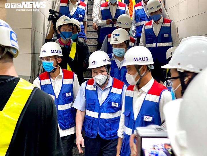 Chủ tịch TP.HCM Nguyễn Thành Phong thị sát tuyến Metro Bến Thành - Suối Tiên - 1