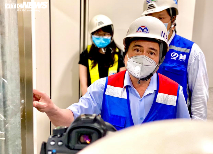 Chủ tịch TP.HCM Nguyễn Thành Phong thị sát tuyến Metro Bến Thành - Suối Tiên - 2