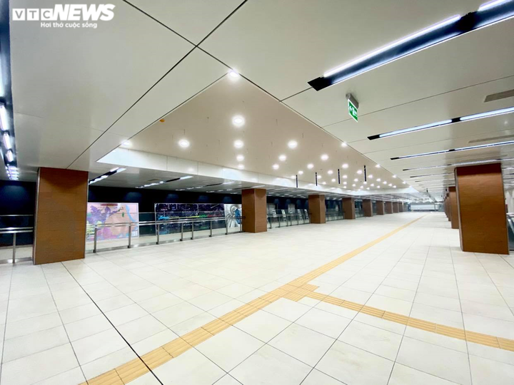 Chủ tịch TP.HCM Nguyễn Thành Phong thị sát tuyến Metro Bến Thành - Suối Tiên - 7