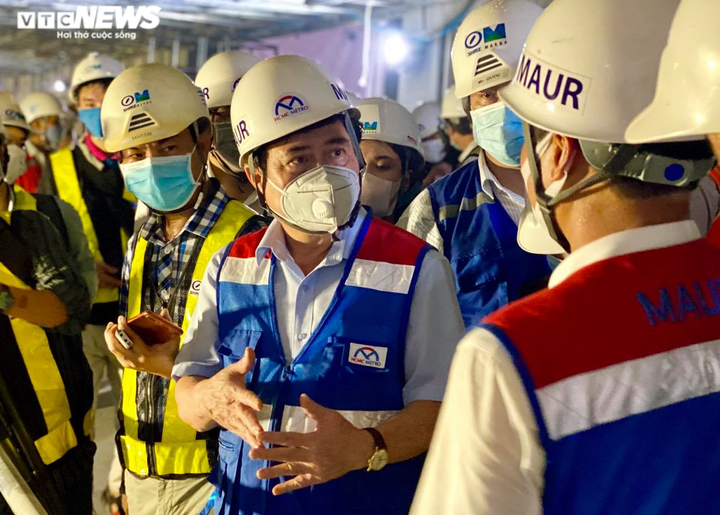 Chủ tịch TP.HCM Nguyễn Thành Phong thị sát tuyến Metro Bến Thành - Suối Tiên - 3