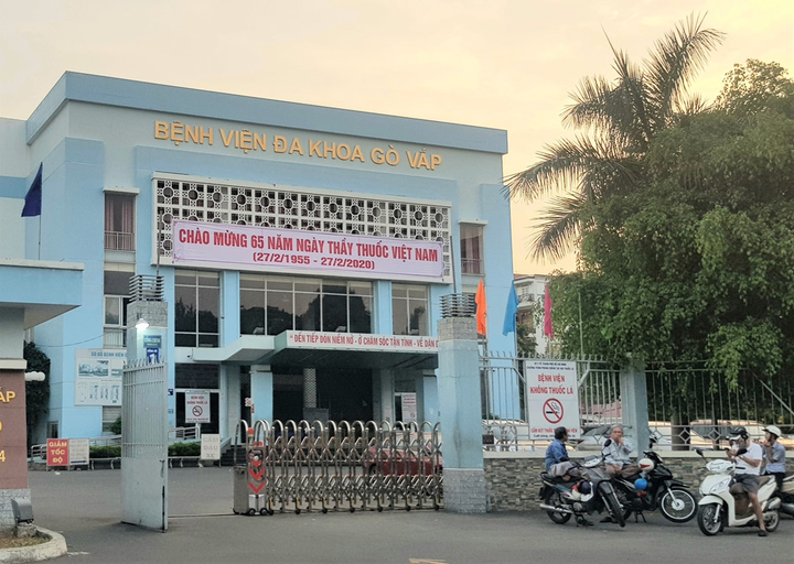 Không khởi tố vụ Giám đốc Bệnh viện Gò Vấp gom khẩu trang giữa mùa dịch - 1