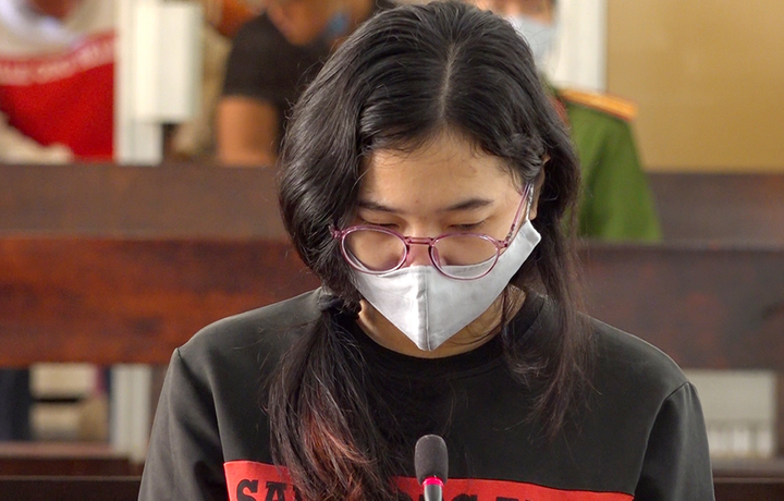 Đâm chết khách do mâu thuẫn tiền boa, nữ nhân viên massage lĩnh 10 năm tù - 1