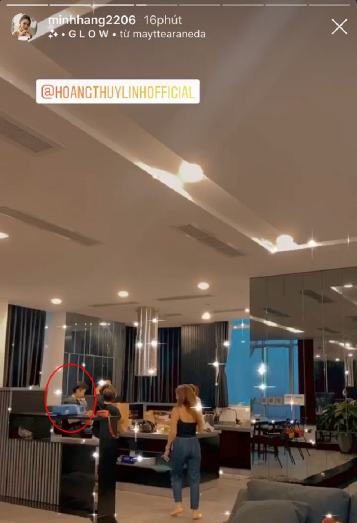 Quay clip khám phá nhà của Hoàng Thùy Linh, Minh Hằng để lọt bóng dáng Gil Lê - 1