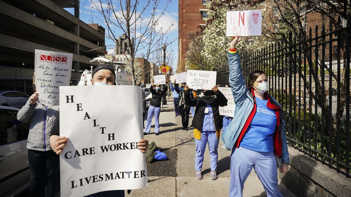 Phụ nữ vẫn bị đối xử tệ dù là lao động chính trong dịch COVID-19 - 4