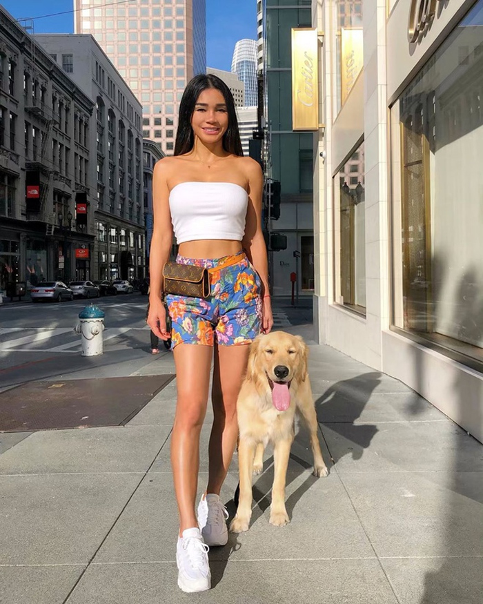 Ảnh: Các bà mẹ trẻ và nóng bỏng đến mức bị nhầm là chị của con - 11