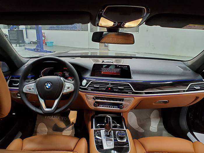 Chi tiết BMW 740Li Pure Excellence giá 6,3 tỷ đồng tại VN - 5