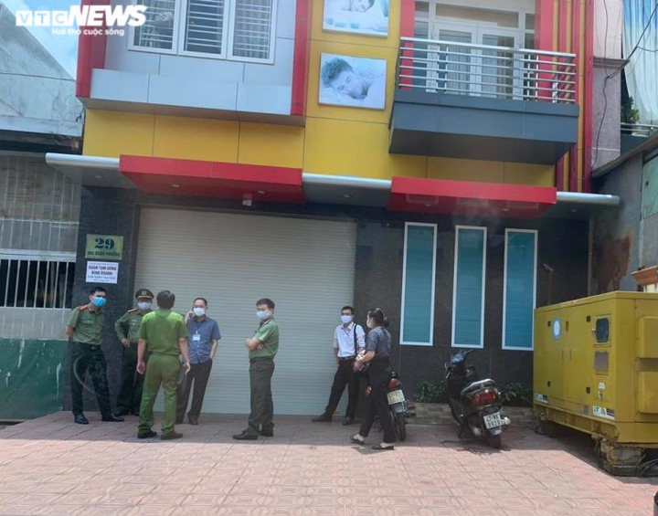 Mở quán massage lúc cách ly xã hội, bị phạt 7,5 triệu đồng - 1