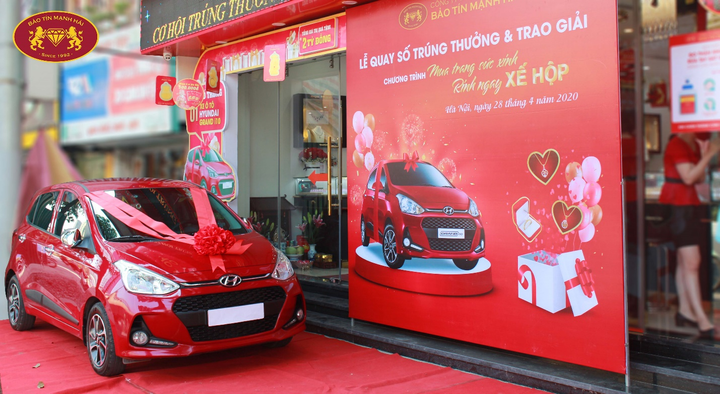 Bảo Tín Mạnh Hải thưởng Hyundai Grand i10 cho khách hàng mua trang sức - 1