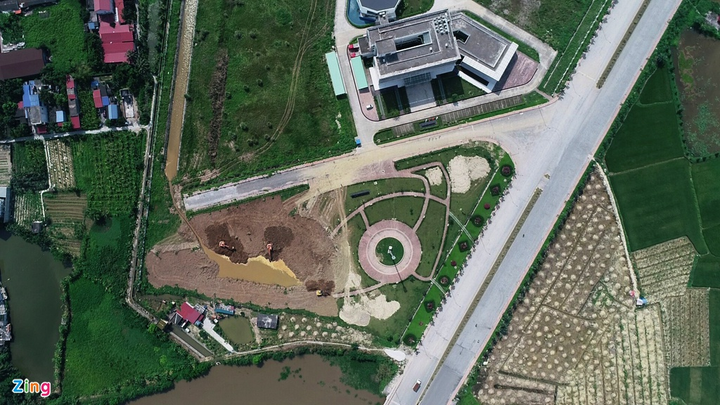 Hải Phòng phá dỡ công trình giống 'đường lưỡi bò' của doanh nghiệp Trung Quốc - 1