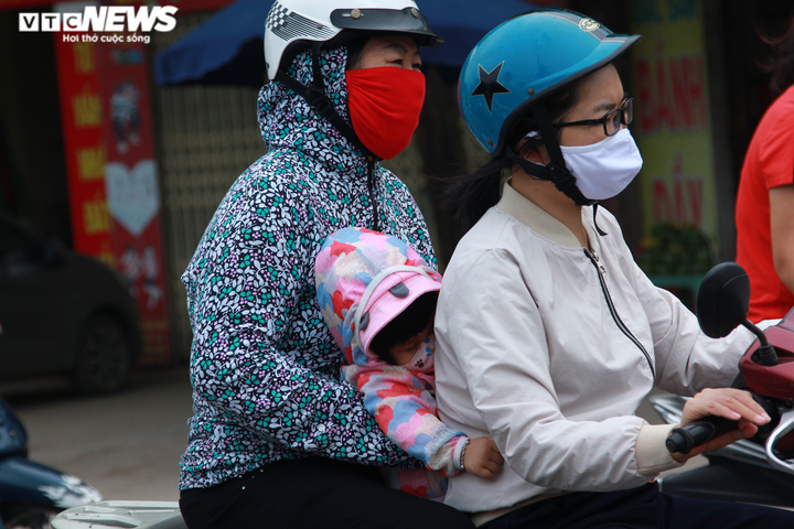 Vạn người ùn ùn về quê nghỉ lễ, quốc lộ 1A ùn ứ - 9