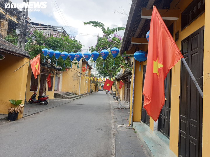 Hội An lưa thưa du khách trong ngày đầu mở cửa tham quan dịp lễ 30/4 – 1/5 - 3