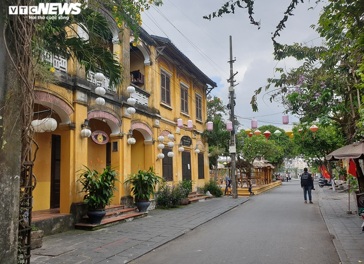 Hội An lưa thưa du khách trong ngày đầu mở cửa tham quan dịp lễ 30/4 – 1/5 - 9