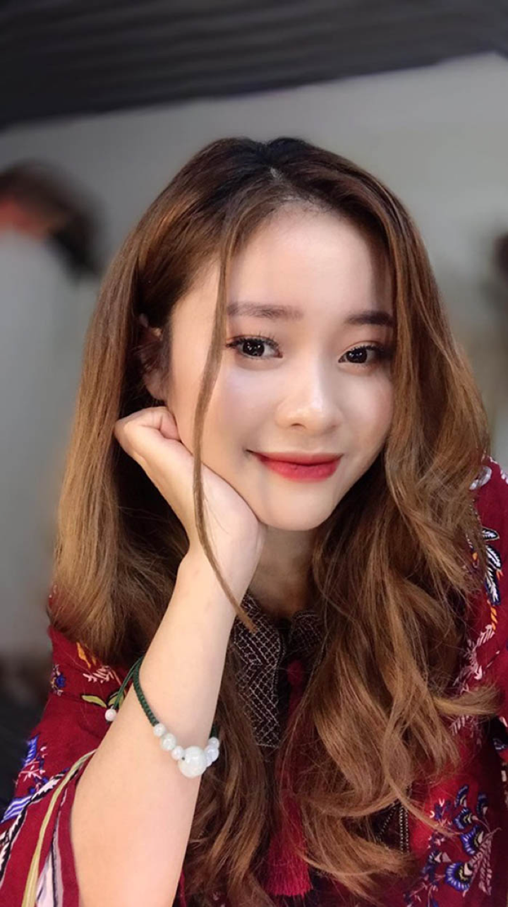 Hot girl Đại học Vinh 'gieo thương nhớ' với nhan sắc khả ái - 3