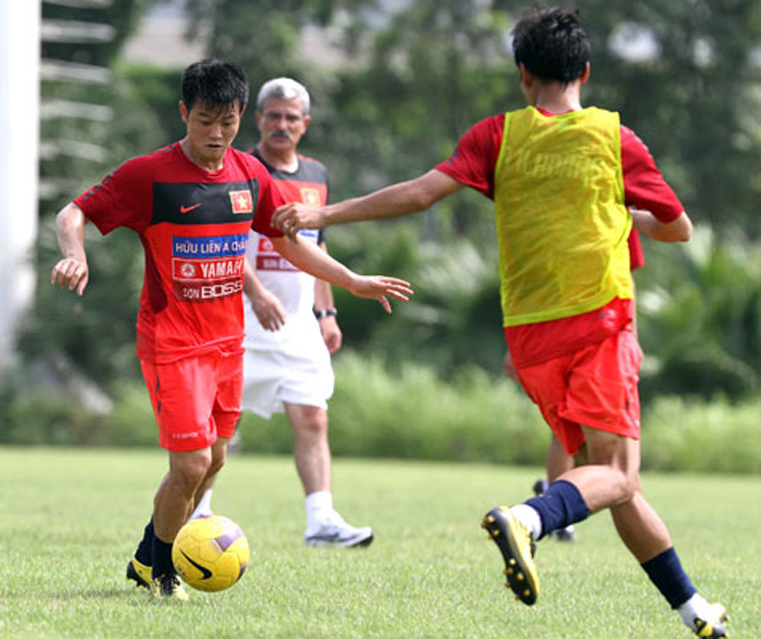 Cựu tiền đạo Phạm Văn Quyến tròn 36 tuổi: Khi bình lặng là hạnh phúc - 2