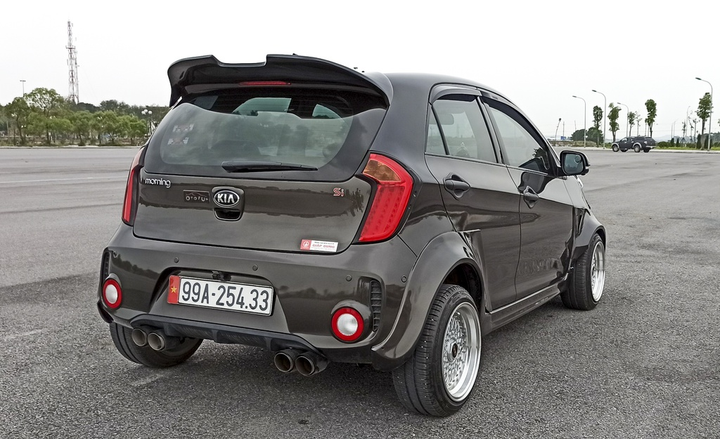 Kia Morning độ thân rộng lạ mắt tốn hơn 100 triệu đồng - 5