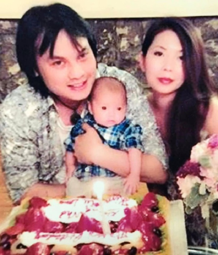 Kim Tiểu Long đăng ảnh vợ con mừng sinh nhật tuổi 45 - 1