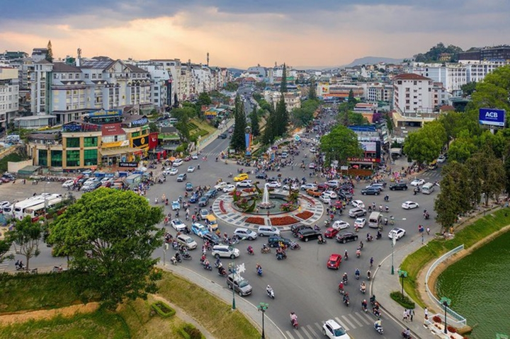 Đà Lạt trước và trong kỳ nghỉ lễ 30/4-1/5 khác thế nào? - 2