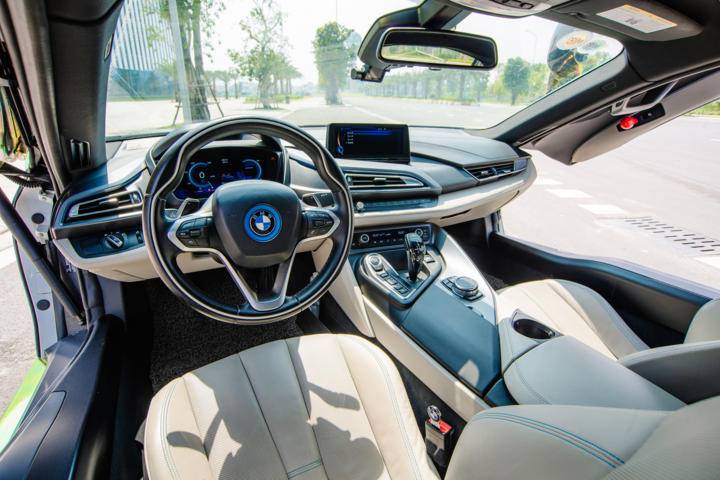 BMW i8 – 'hàng hot' một thời của dân chơi Việt - 5