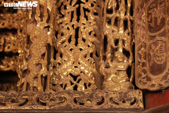 Chiêm ngưỡng vẻ đẹp trứ danh của Bảo vật Quốc gia-Cửa võng đình Diềm - 6