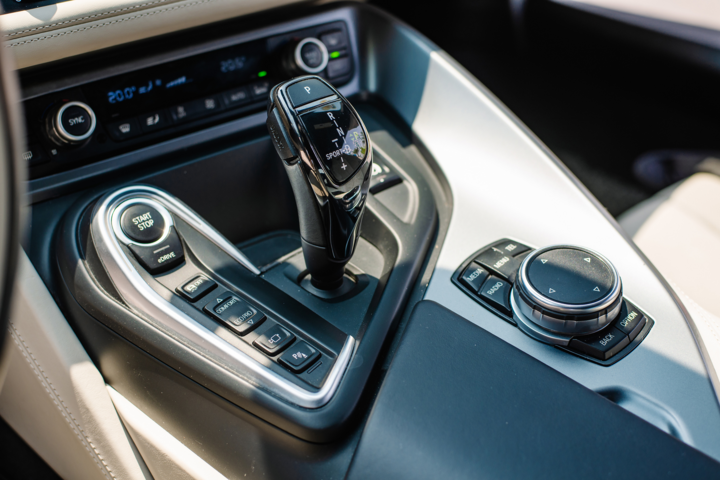 BMW i8 – 'hàng hot' một thời của dân chơi Việt - 8