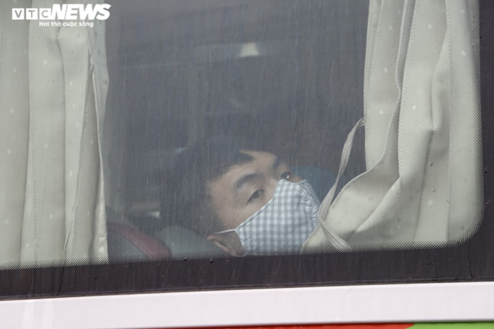 Ùn tắc kéo dài hàng km ở cao tốc Pháp Vân, khách mệt mỏi chờ được xuống xe - 7