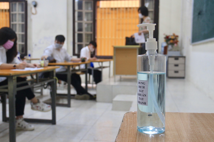 Tiết chào cờ đặc biệt ngày đầu trở lại trường sau thời gian dài nghỉ vì COVID-19 - 14