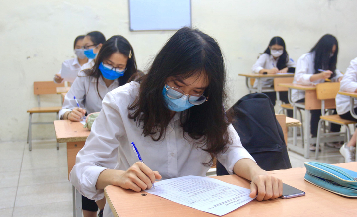 Tiết chào cờ đặc biệt ngày đầu trở lại trường sau thời gian dài nghỉ vì COVID-19 - 11