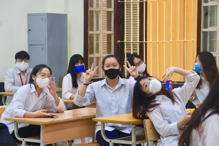 Tiết chào cờ đặc biệt ngày đầu trở lại trường sau thời gian dài nghỉ vì COVID-19 - 13