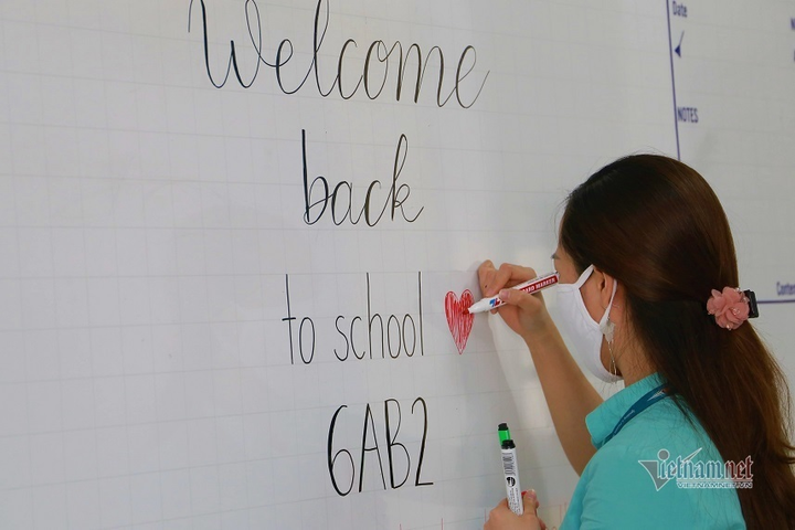 Kỷ niệm đặc biệt với giáo viên: Lần đầu đón học sinh đến trường vào tháng 5 - 3