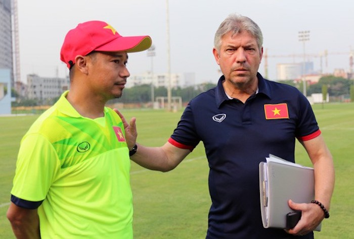HLV Hoàng Anh Tuấn: ‘Tôi và Gede từng bị coi là khùng' - 2