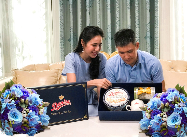 Vượt ngàn khoảng cách, 'Cùng Danisa tri ân mẹ, nữ hoàng của con' - 1