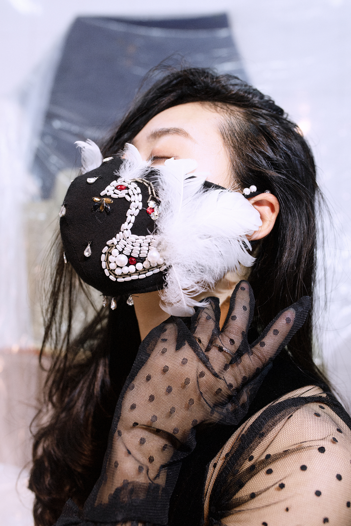 Ảnh: Lạ mắt với những kiểu khẩu trang do sinh viên tự may - 6