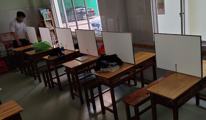 Ngày đầu tiên đi học: Tưởng đi nhầm vào sân bay, vách ngăn 'chia đôi tình bạn' - 3