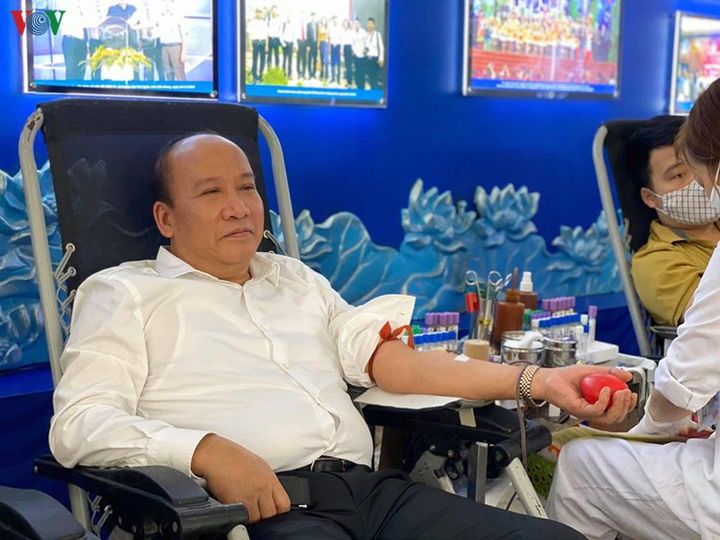 Cán bộ, nhân viên VOV tham gia hiến máu trong mùa dịch Covid-19 - 8