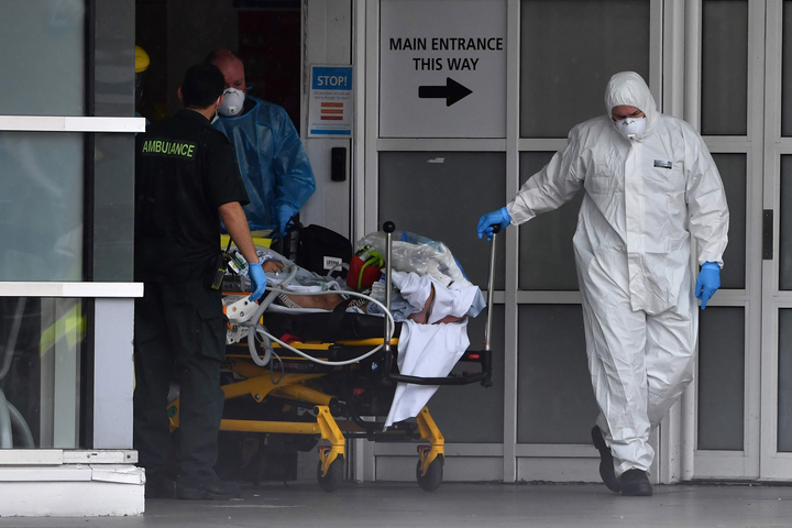 Đại dịch COVID-19 ngày 6/5: Hơn 70.000 người chết vì COVID-19 ở Mỹ - 2