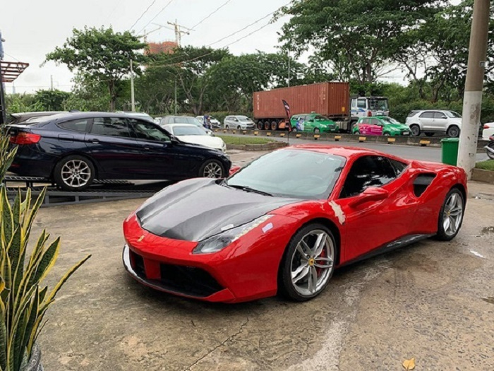 Cường Đô La - Tuấn Hưng khoe siêu xe trên phố - 1