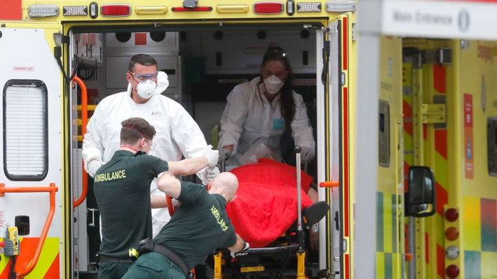 Đại dịch COVID-19 ngày 7/5: Số người nhiễm ở Anh vượt 200.000 - 1