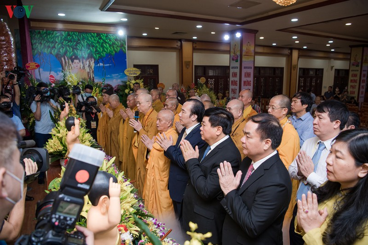 Toàn cảnh Đại lễ Phật đản 2020 tại chùa Quán sứ, Hà Nội - 14