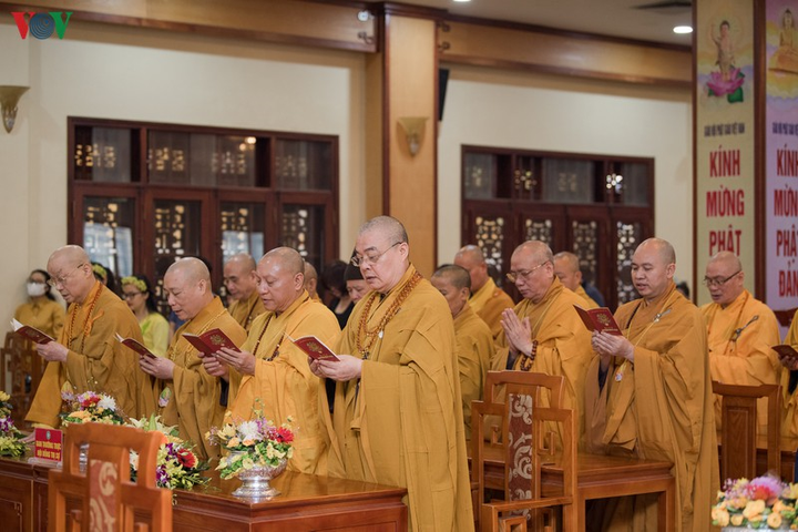 Toàn cảnh Đại lễ Phật đản 2020 tại chùa Quán sứ, Hà Nội - 8