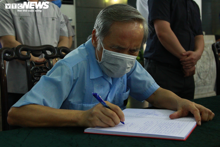 Xúc động lễ tang nguyên Phó trưởng ban Tổ chức Trung ương Nguyễn Đình Hương - 12