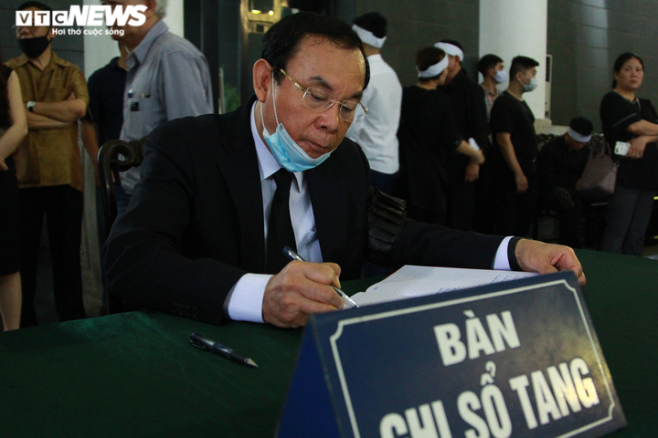 Xúc động lễ tang nguyên Phó trưởng ban Tổ chức Trung ương Nguyễn Đình Hương - 9