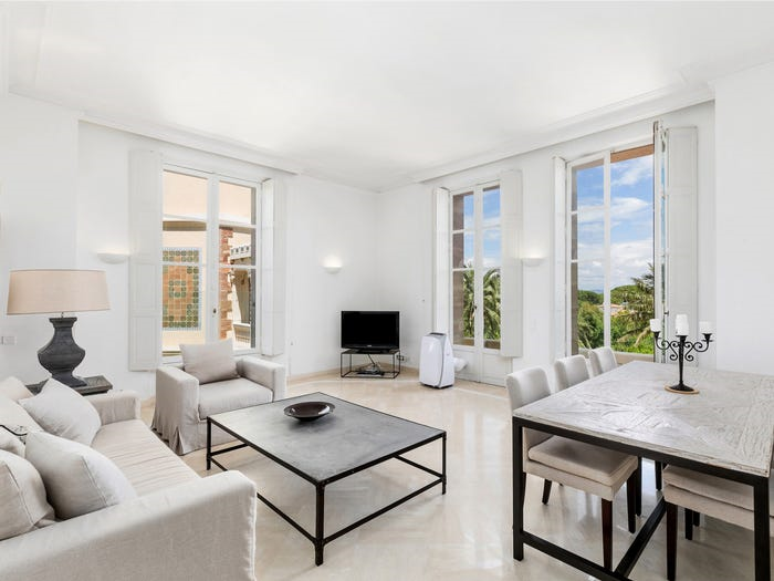 Bên trong khu nhà giàu, có trung tâm xét nghiệm COVID-19 riêng của tỷ phú Pháp - 8