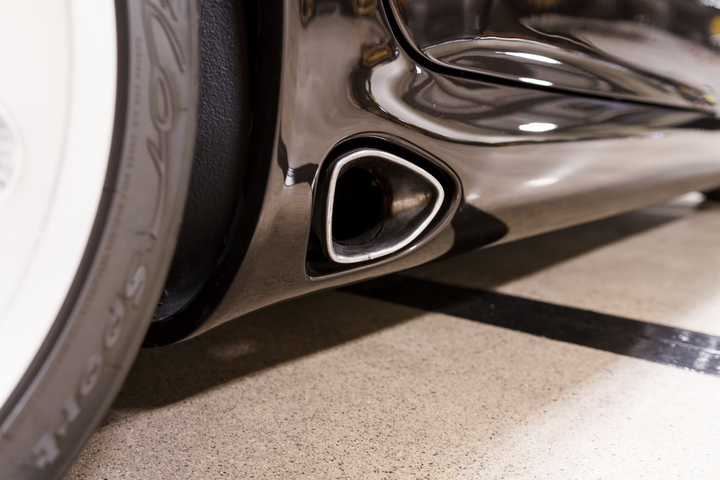 Rao bán Alfa Romeo Zagato TZ3 Stradale, một trong những xe hiếm nhất hành tinh - 13