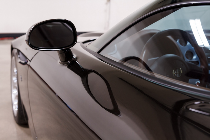 Rao bán Alfa Romeo Zagato TZ3 Stradale, một trong những xe hiếm nhất hành tinh - 15