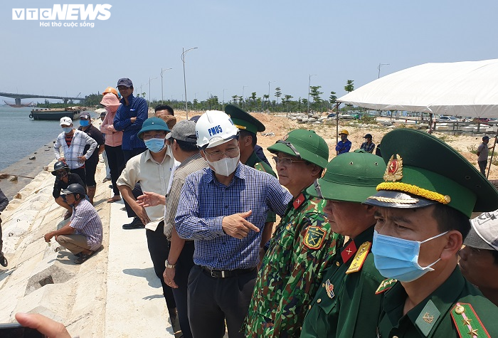 Lật ghe khiến 5 người mất tích: ‘Cần có chế tài xử phạt nặng hơn’ - 2