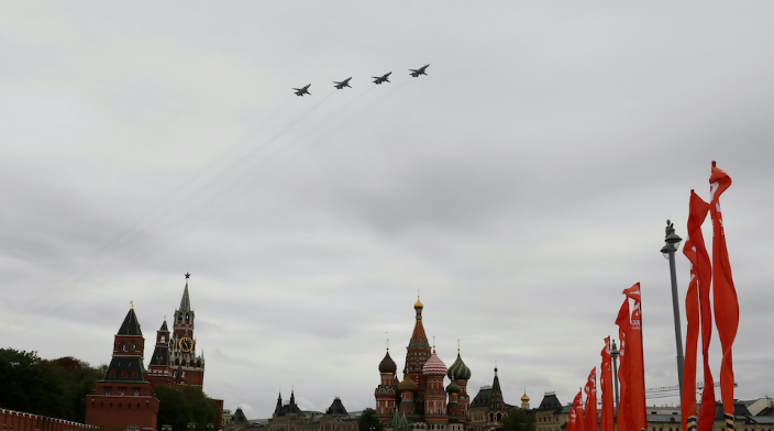 Ảnh: Hàng loạt máy bay chiến đấu tối tân trong lễ duyệt binh Ngày Chiến thắng - 7