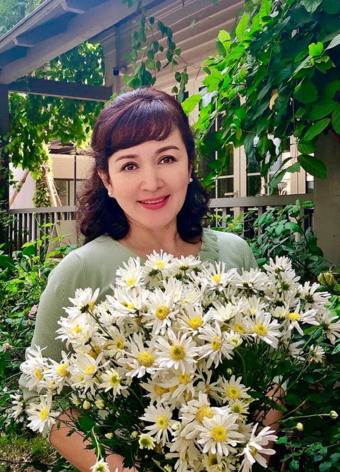 Vẻ đẹp kiêu sa thời trẻ của NSND Minh Hòa - 10