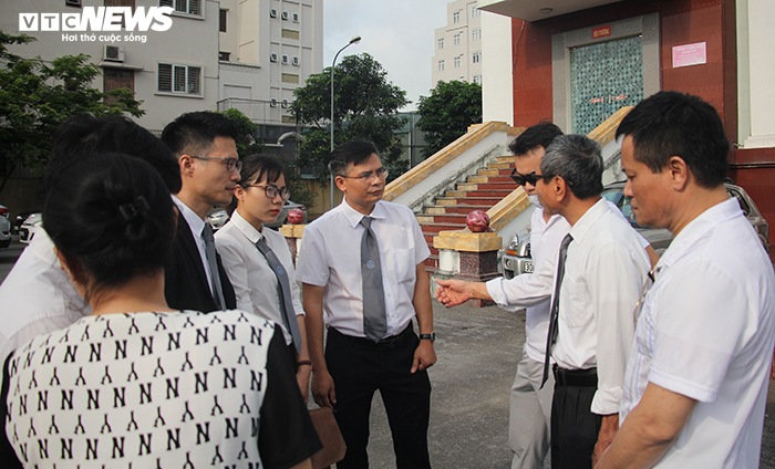 Nguyễn Xuân Đường ngồi phòng riêng dự phiên xử phúc thẩm vợ chồng Lẫm Quyết - 8